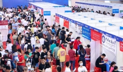 高考人数8年以来首降，你们说今年高考竞争压力会更小吗？
