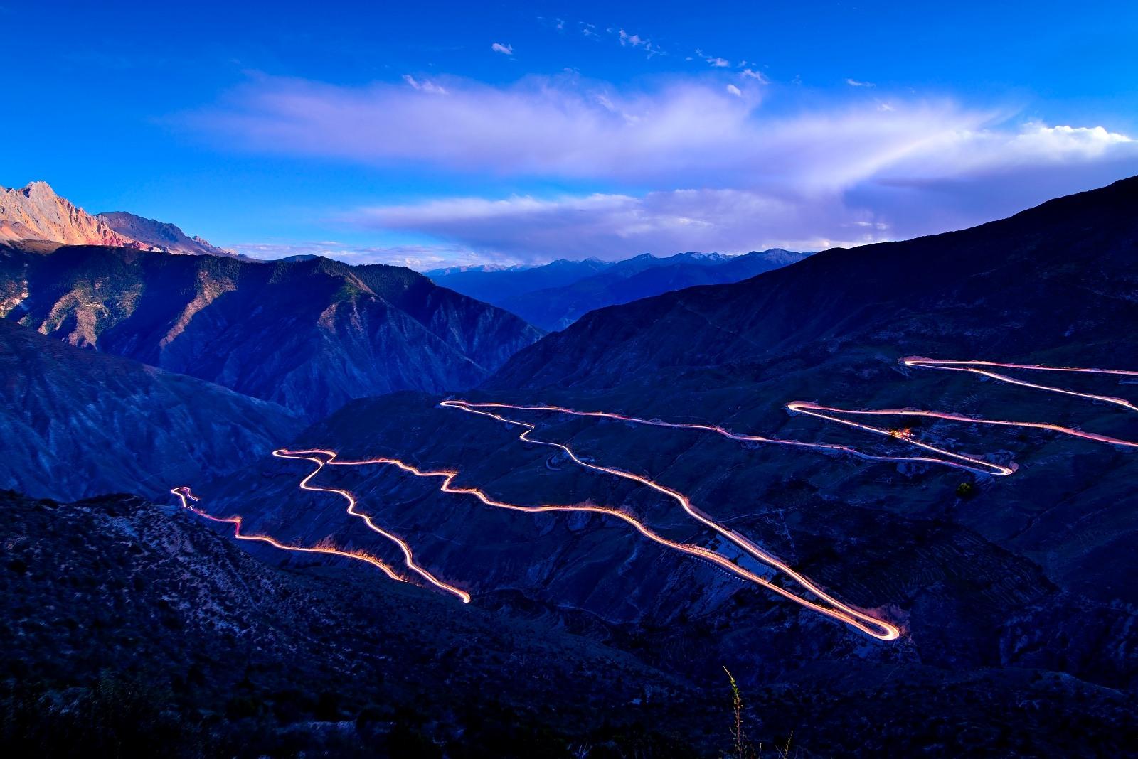 此生必驾的318川藏线攻略,全长2200km!要来和我一起寻找诗和远方吗?