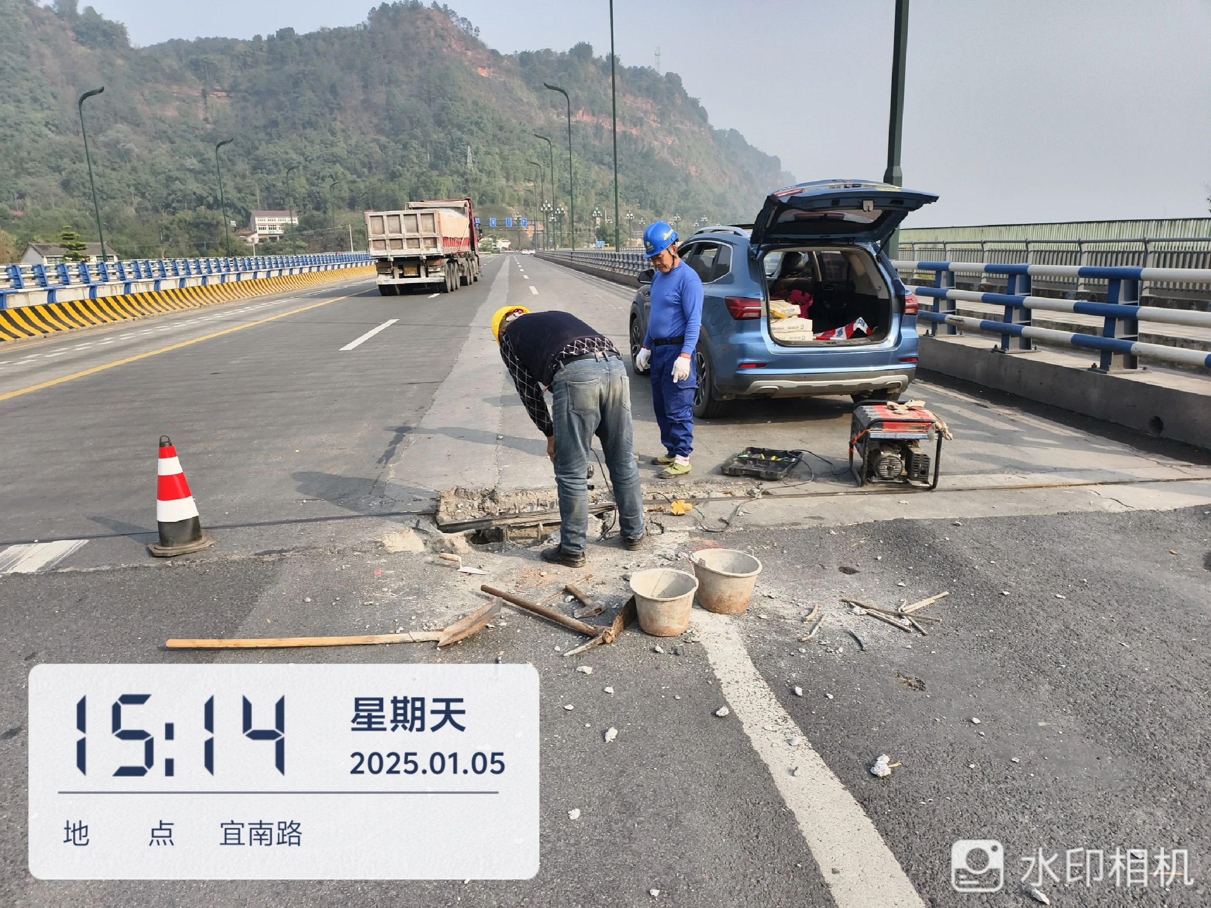 宜南路上出现“马路杀手”，多辆车爆胎！最新回应来了…