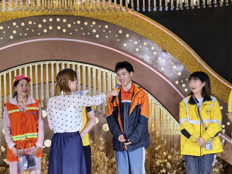 特殊的“家宴”！ 好温暖